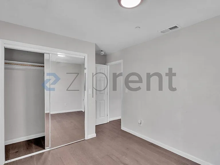 2273 E 23rd St #2273 — Photo 21