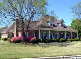 3307 Heatherwood Pl SW, Decatur, AL 35603