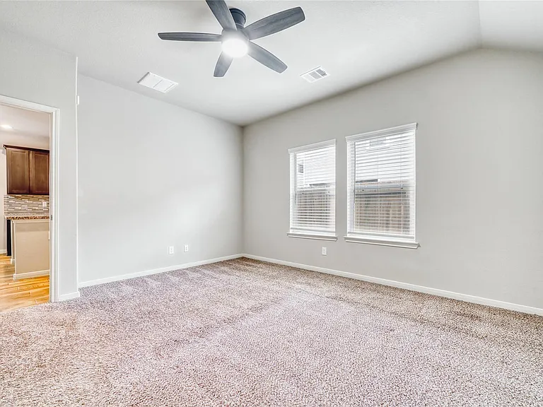 7919 Cypress Country Dr — Photo 14