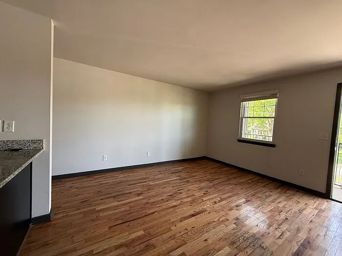 517 Veritas St #9 — Photo 6