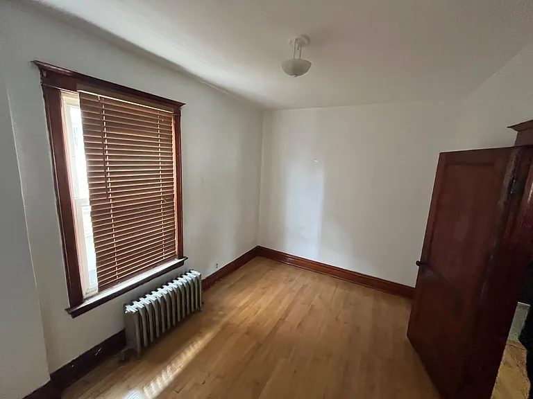 4600 S Francisco Ave #2 — Photo 5