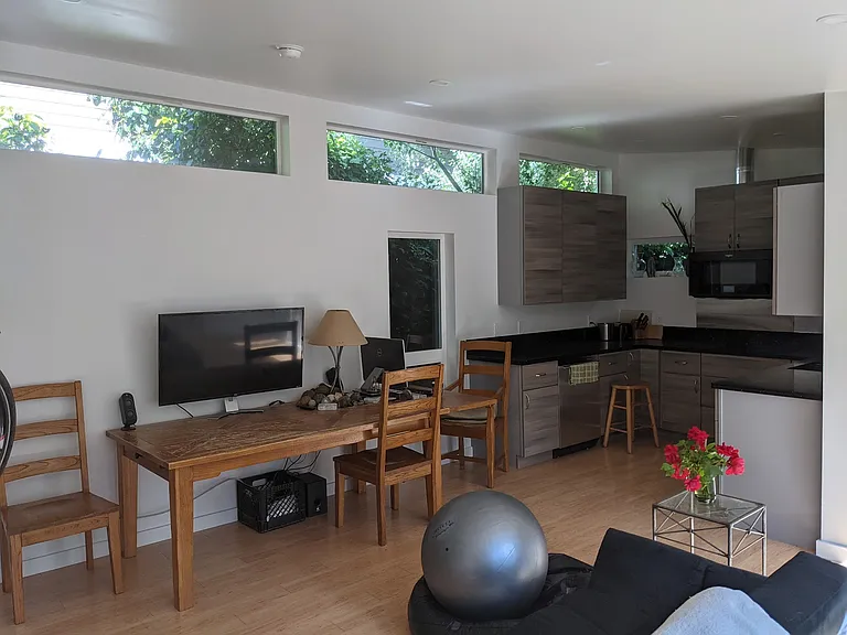 339A D St — Photo 3