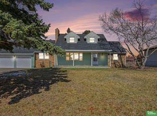 10406 Boyd St, Omaha, NE 68134