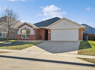 604 Antonio Ln, Waxahachie, TX 75165