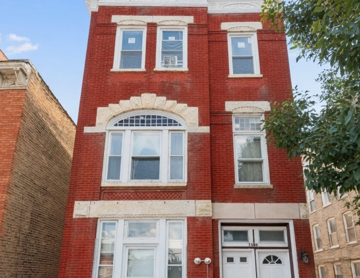 2 bed, 1.0 bath, $2,000 — Photo 1