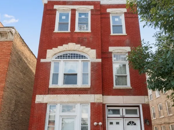 1309 W Huron St APT 3R, Chicago, IL 60642
