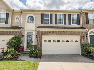 4925 Lake View Dr, Peninsula, OH 44264