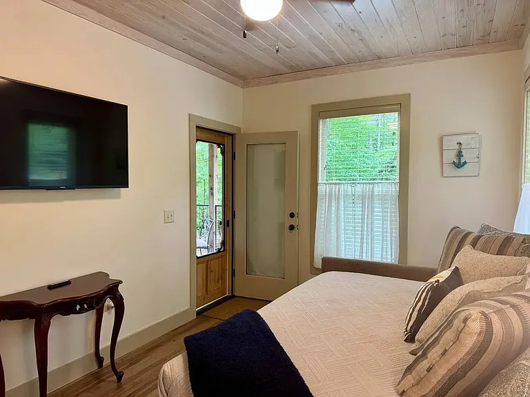 264 Needle Eye Rd — Photo 33