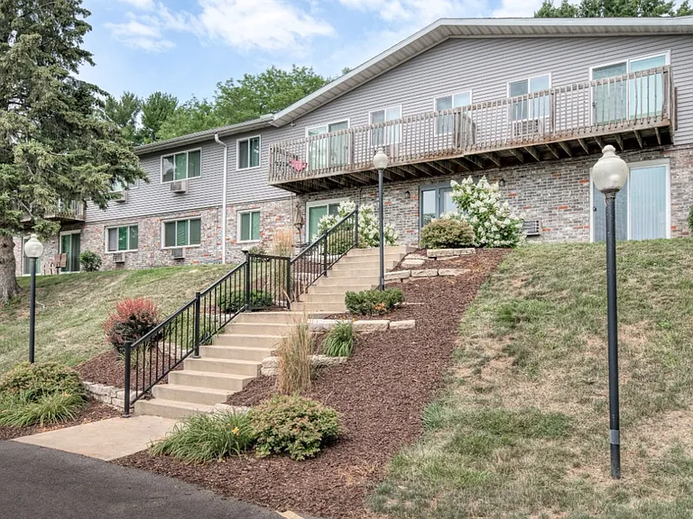 Overlook Pointe — Photo 4