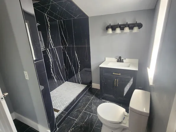 302 S Hall St, Adair, OK 74330