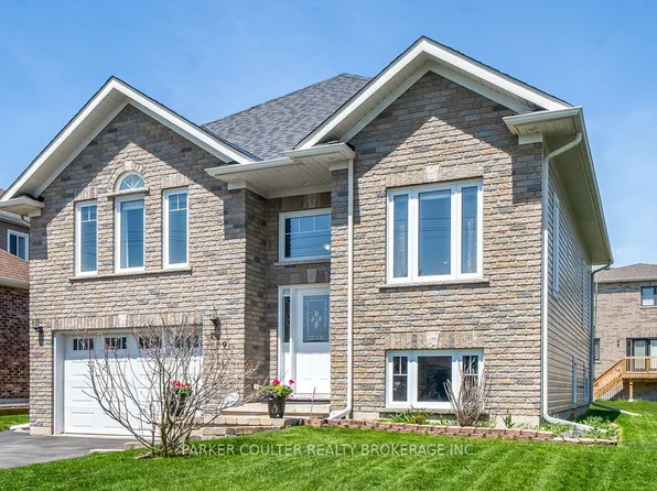 219 Centre St, Clearview, ON L0M 1S0