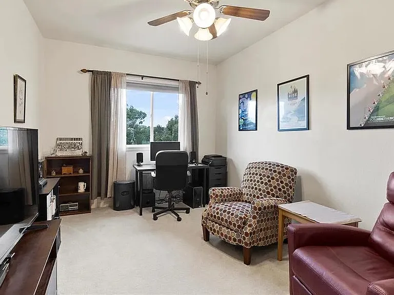 9630 Hollyleaf Ct — Photo 23