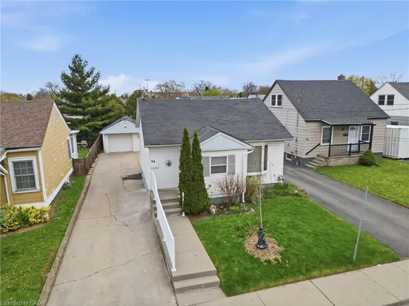 44 Selkirk Ave, Hamilton, ON L8H 5L7