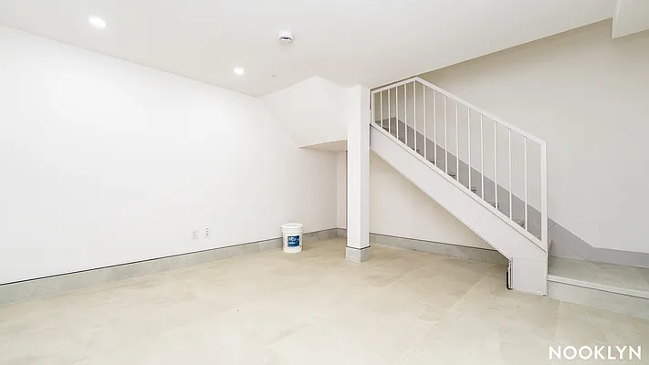 Rented by Nooklyn NYC LLC | media 10