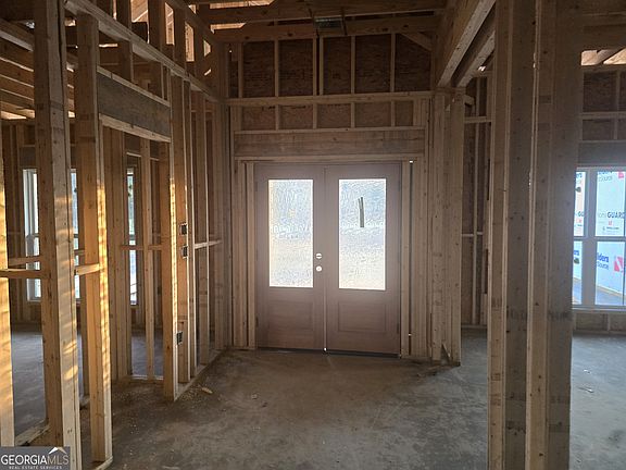 4th image of 903 Robinhood Rd