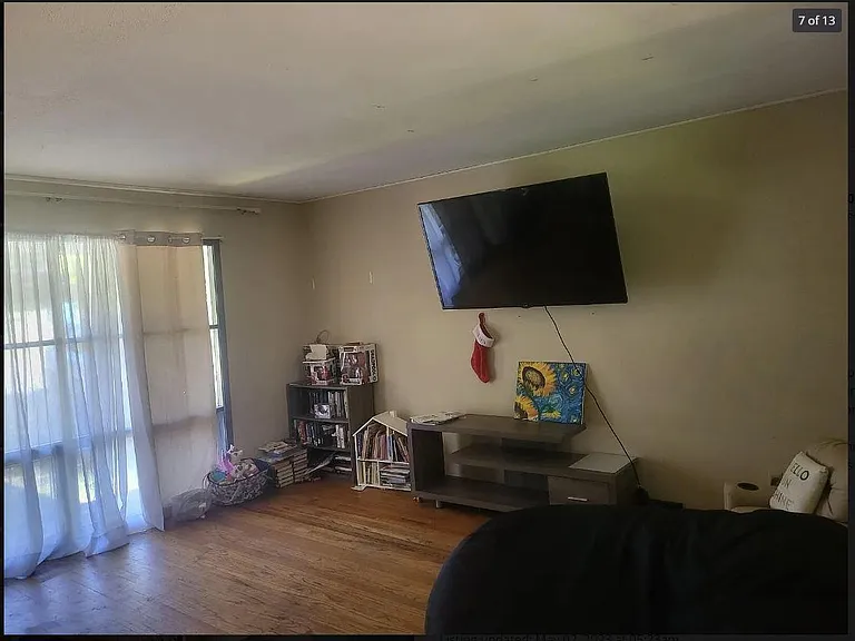 3325 Tanglewood Dr #A — Photo 2