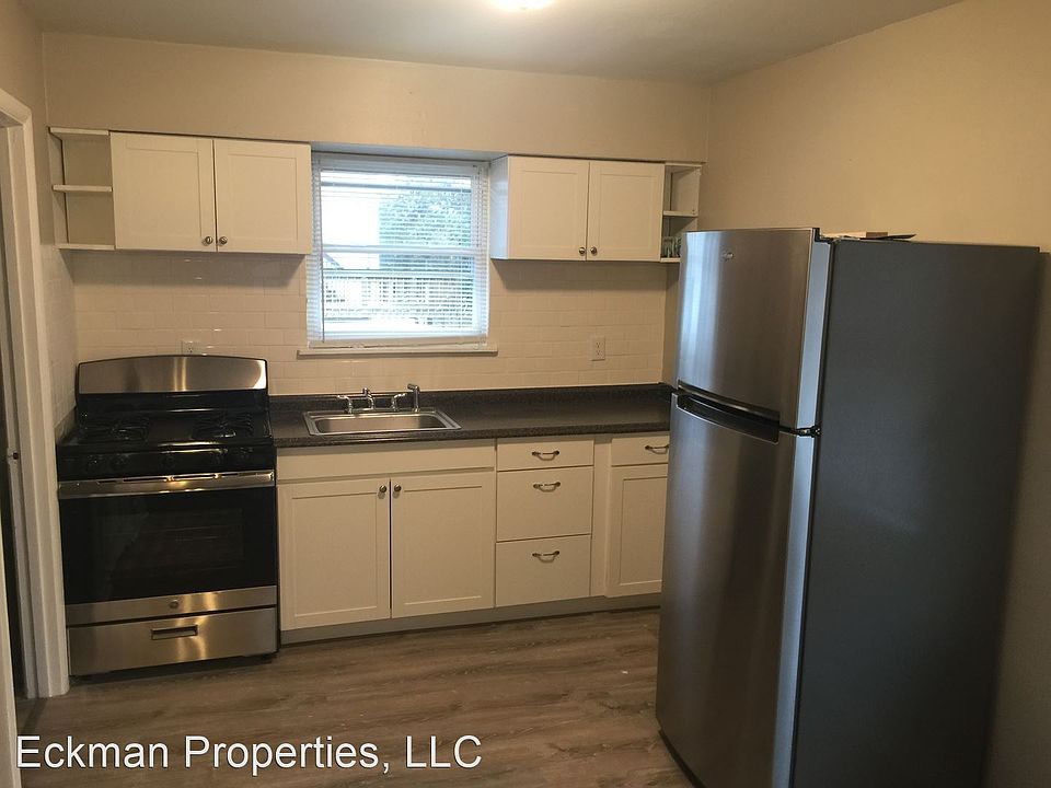 2nd image of 838 Bryan Ave APT 2
