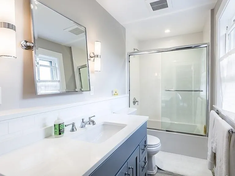 16 Pickett St — Photo 13