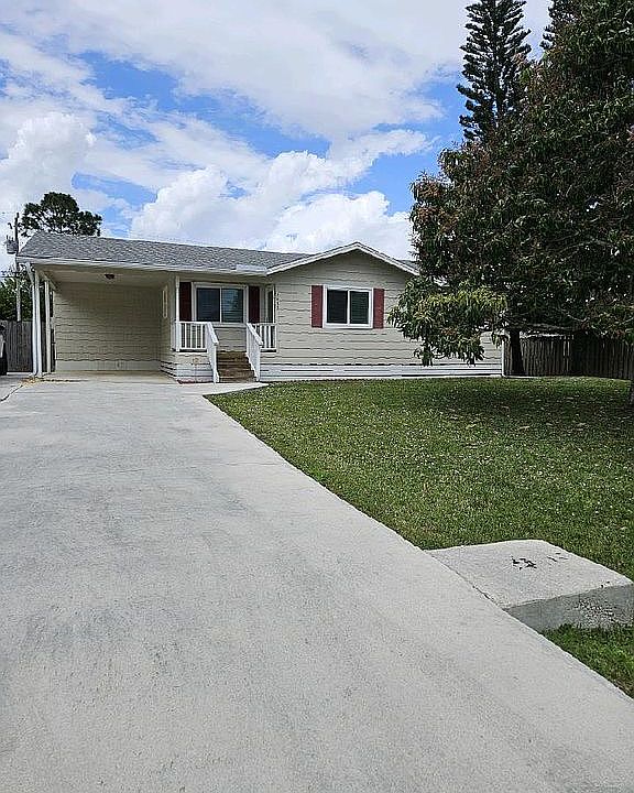 1st image of 1537 SW Tiskilwa Ave