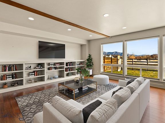 2nd image of 876 Rosa Way