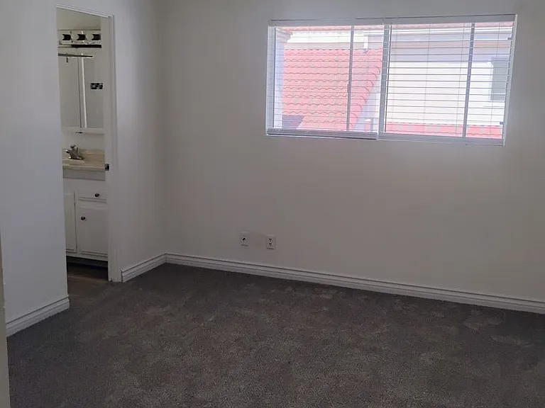 1534 Thomas Ave — Photo 10