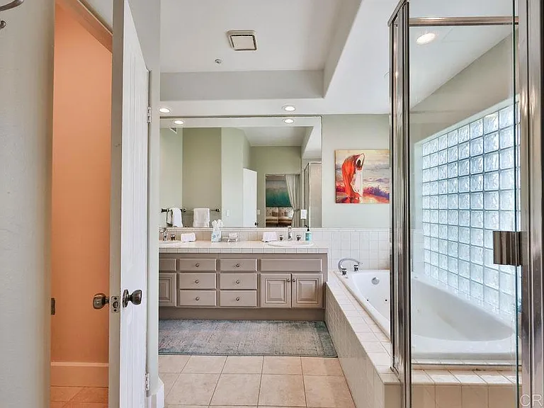 229 Orange Ave #3 — Photo 10