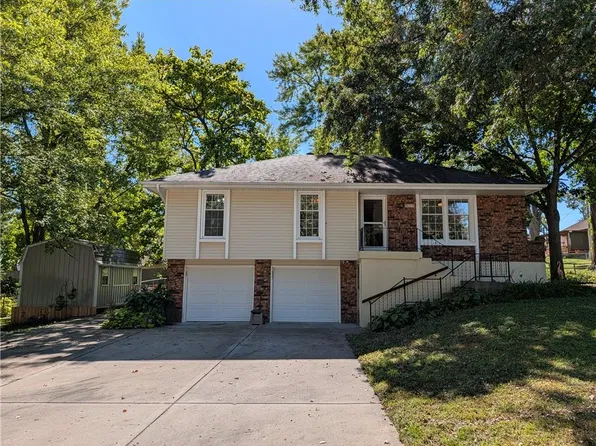 819 NE 114th St, Kansas City, MO 64155