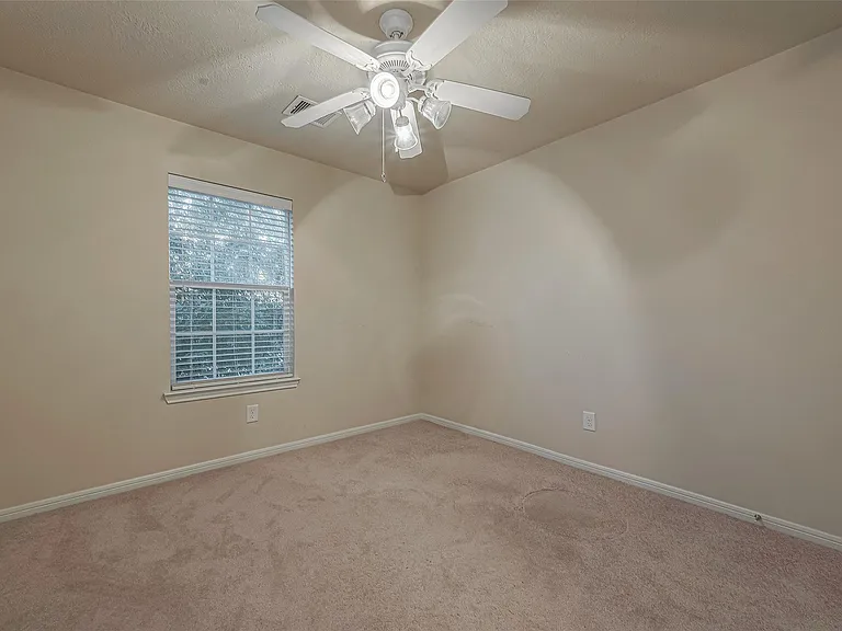 6352 Austinville Dr — Photo 21