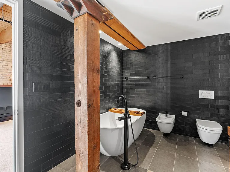 404 Washington Ave N #506 — Photo 42