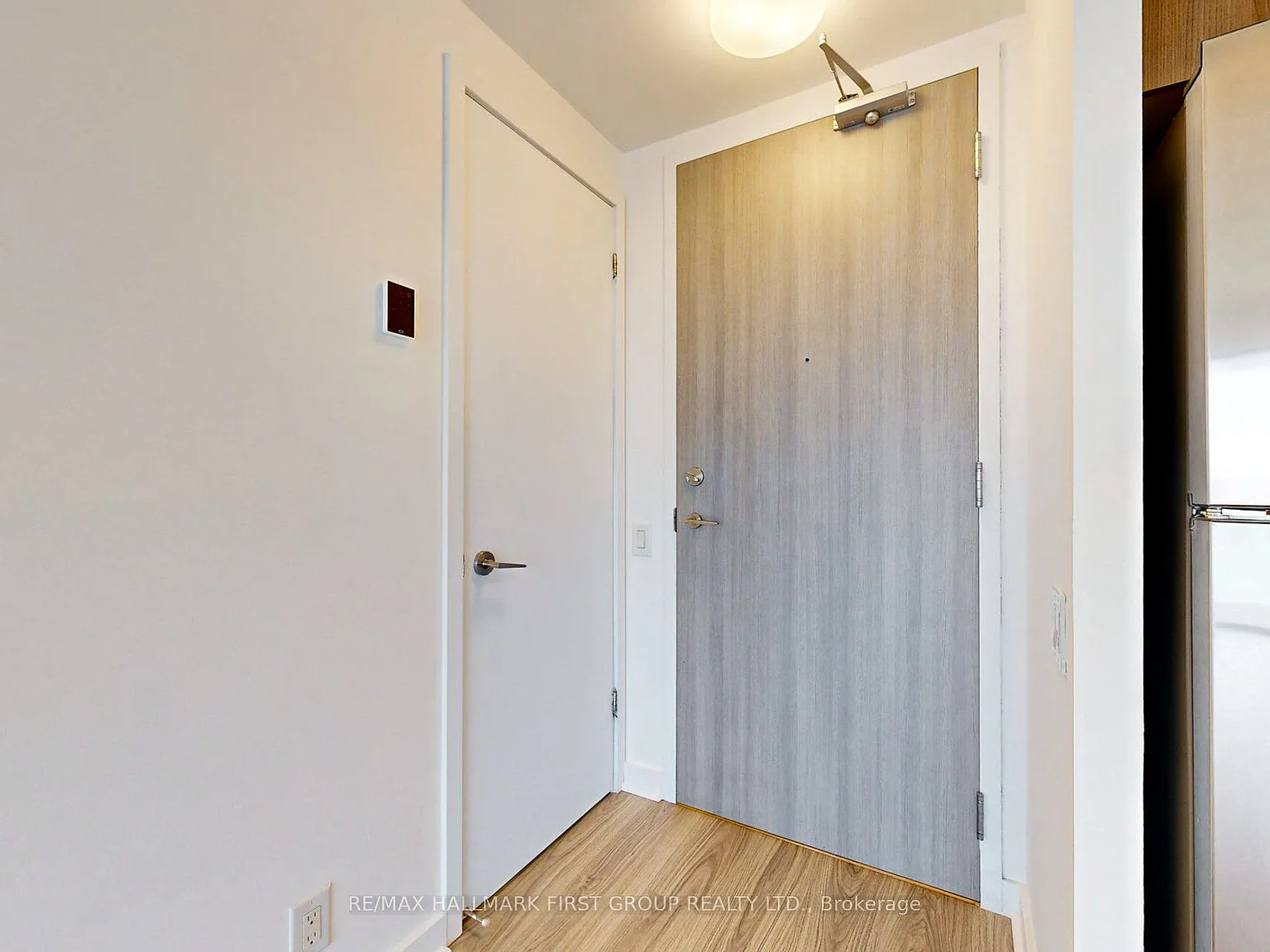 390 Cherry St — Photo 2
