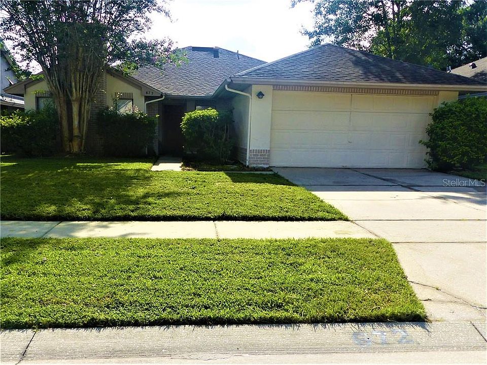 1st image of 672 Holbrook Cir