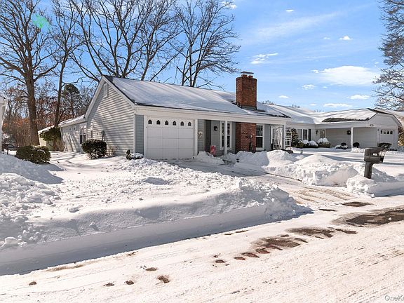 2nd image of 475 Stratford Lane