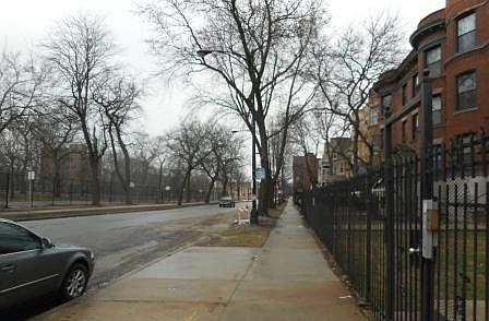 2nd image of 5902 S King Dr APT 3B