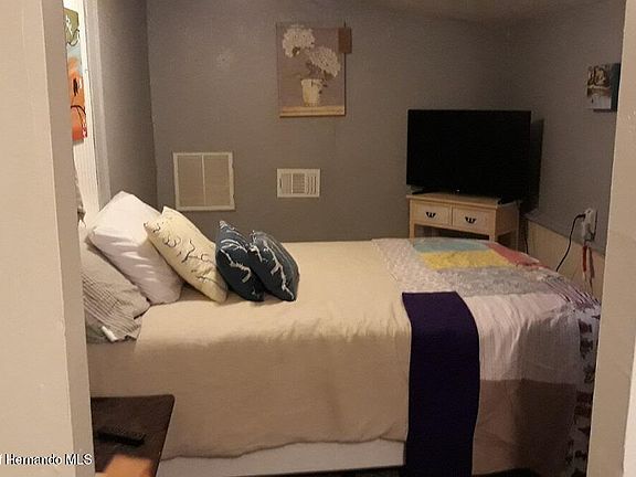 4th image of 444 N Lemon Ave
