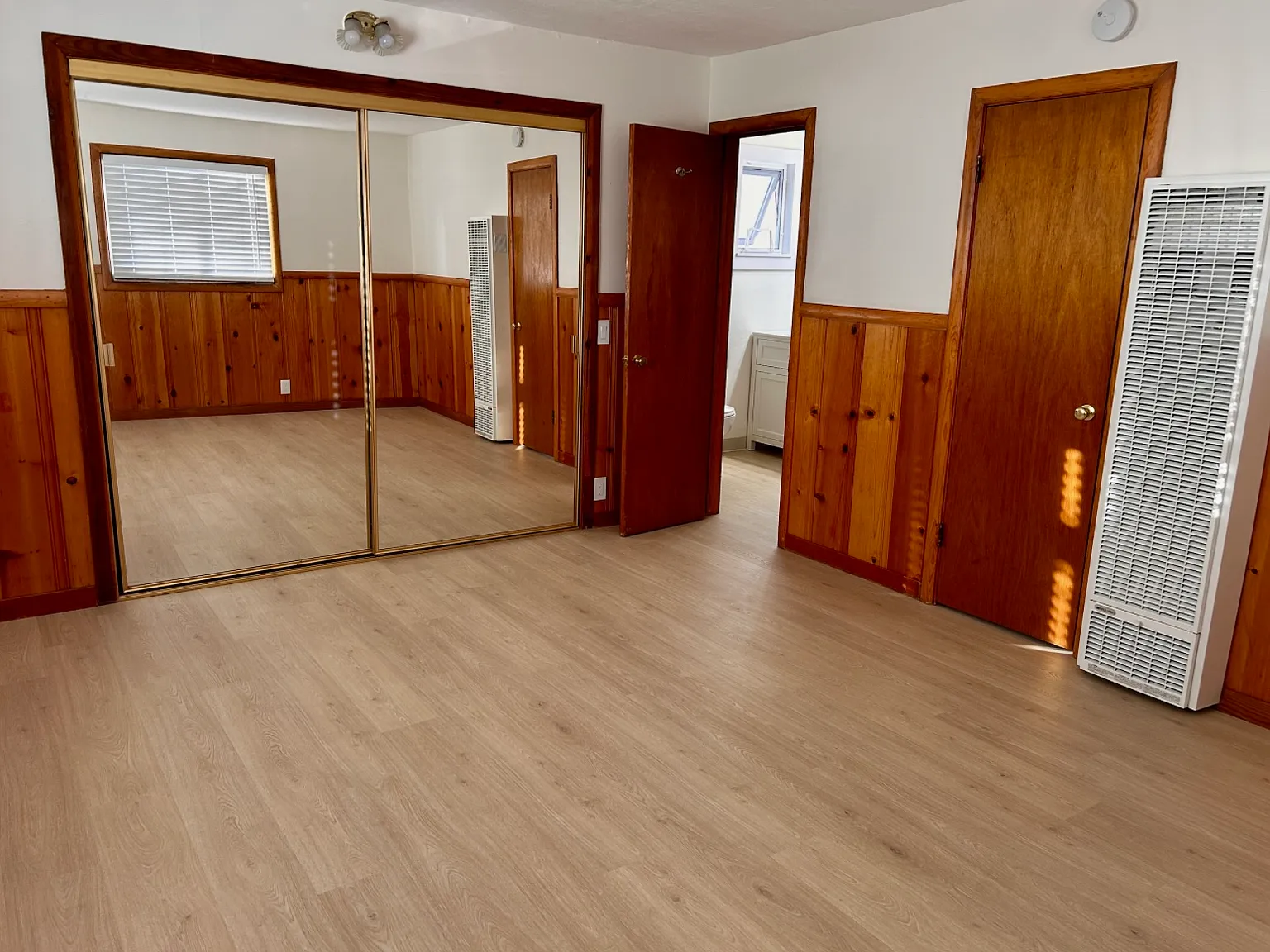 933 Brockway Ave — Photo 4