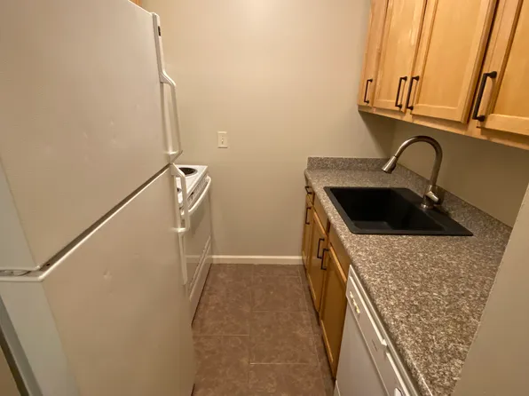 1925 J St #1, Lincoln, NE 68510