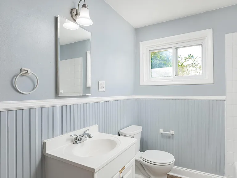 301 Wygoda Cir — Photo 4