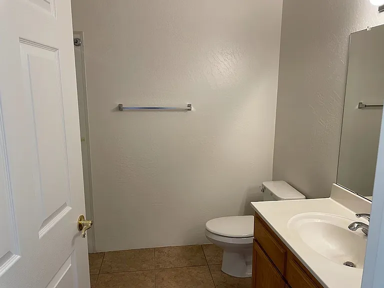 811 Dusty Rose Dr — Photo 16