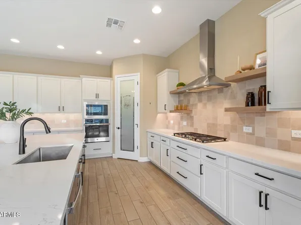 20264 W SAN JUAN Avenue, Litchfield Park, AZ 85340