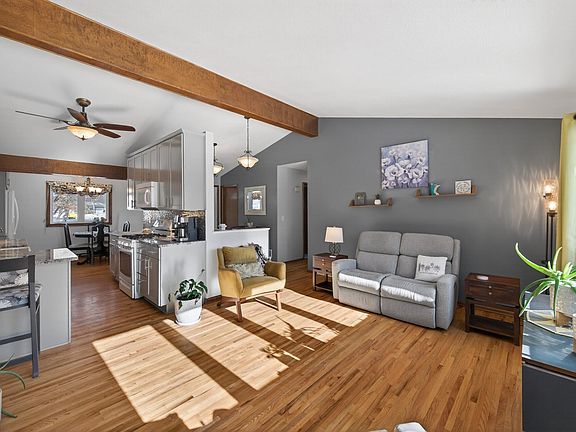 2nd image of 770 Hull Rd