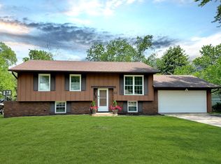 126 17th Ave N, Onalaska, WI 54650