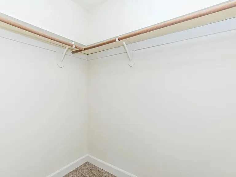 7178 N Jackson Ave — Photo 23