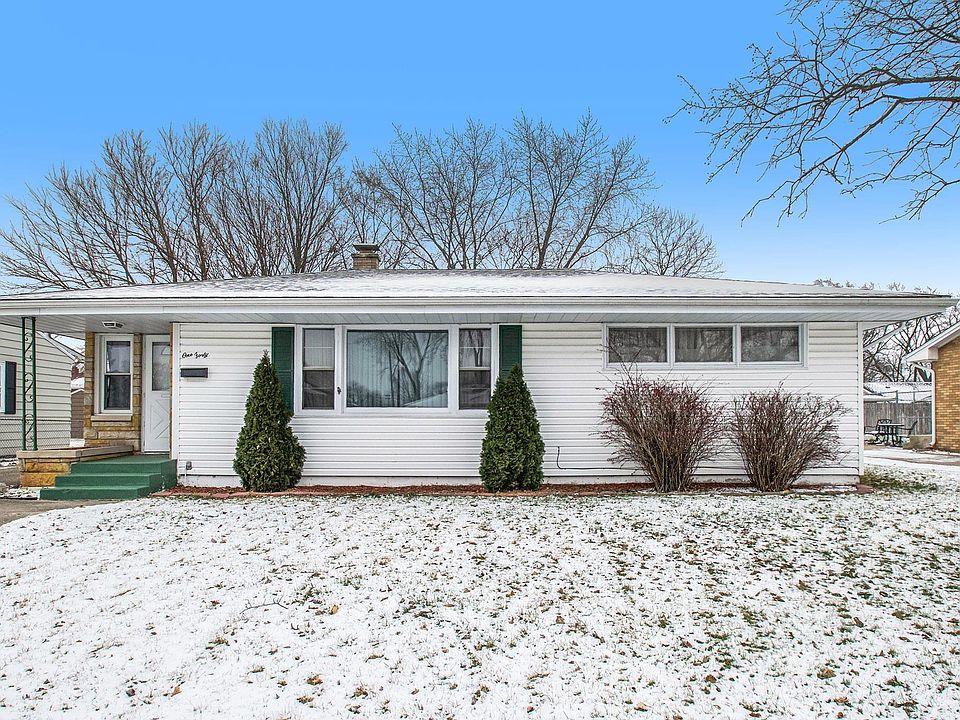 1st image of 140 Manor Dr