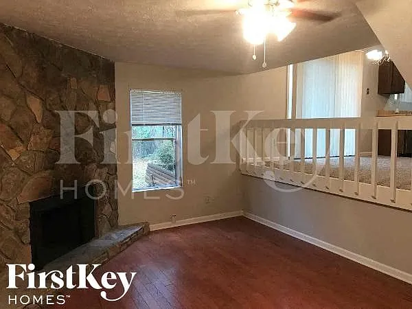 5102 Galbraith Cir — Photo 7