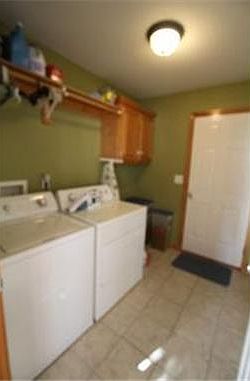 3rd image of 1011 SW Clover Ct