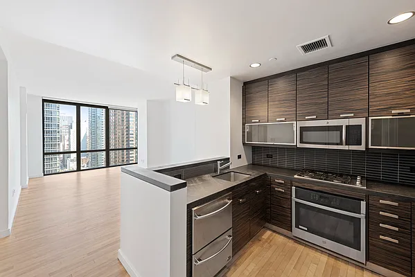 Sold by Compass | media 6