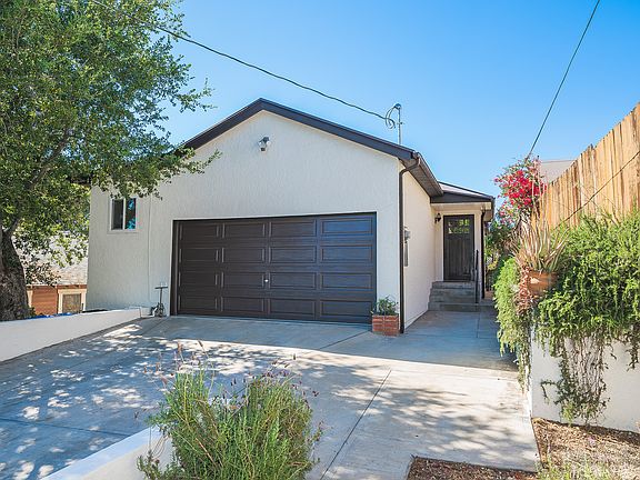 3rd image of 6217 Hillandale Dr