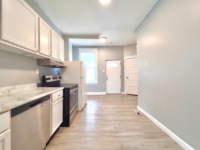 6533 Corbitt Ave — Photo 8