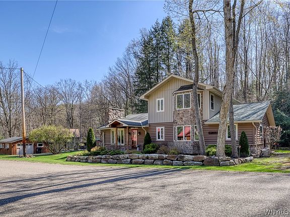 2nd image of 6766 Hencoop Hollow Rd