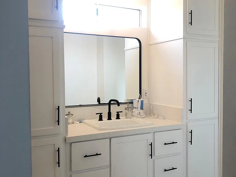 Upstairs -Master's Bath